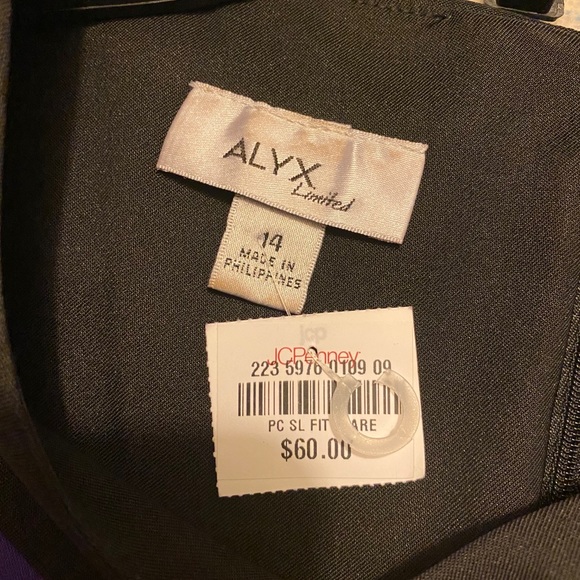 Colorful dress - Picture 3 of 3